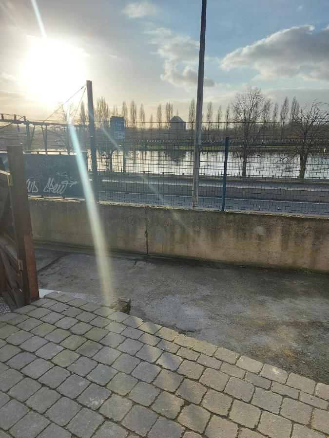 Visé Appartement Rdc Plein Centre Avec Terrasse מראה חיצוני תמונה